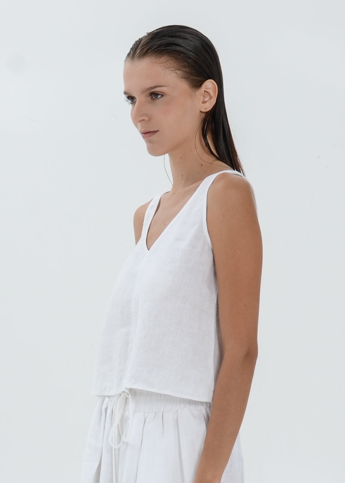 The Essence Linen Top - Sleeveless Top